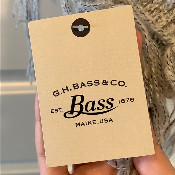 Bass Co Poncho - Picture 3 of 5